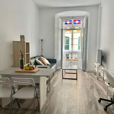 Cool Home Malaga City Center المظهر الخارجي الصورة